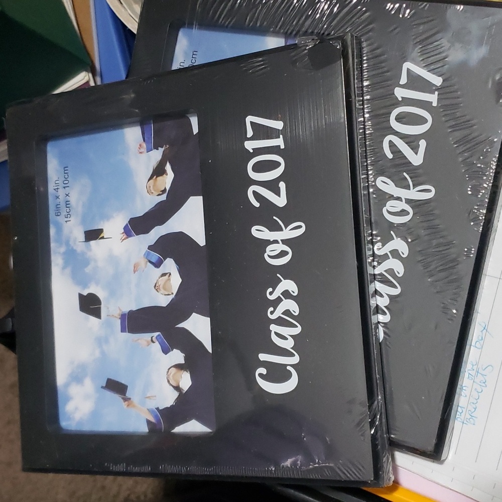2pc class 17 picture frame, $15 for 2 frames.